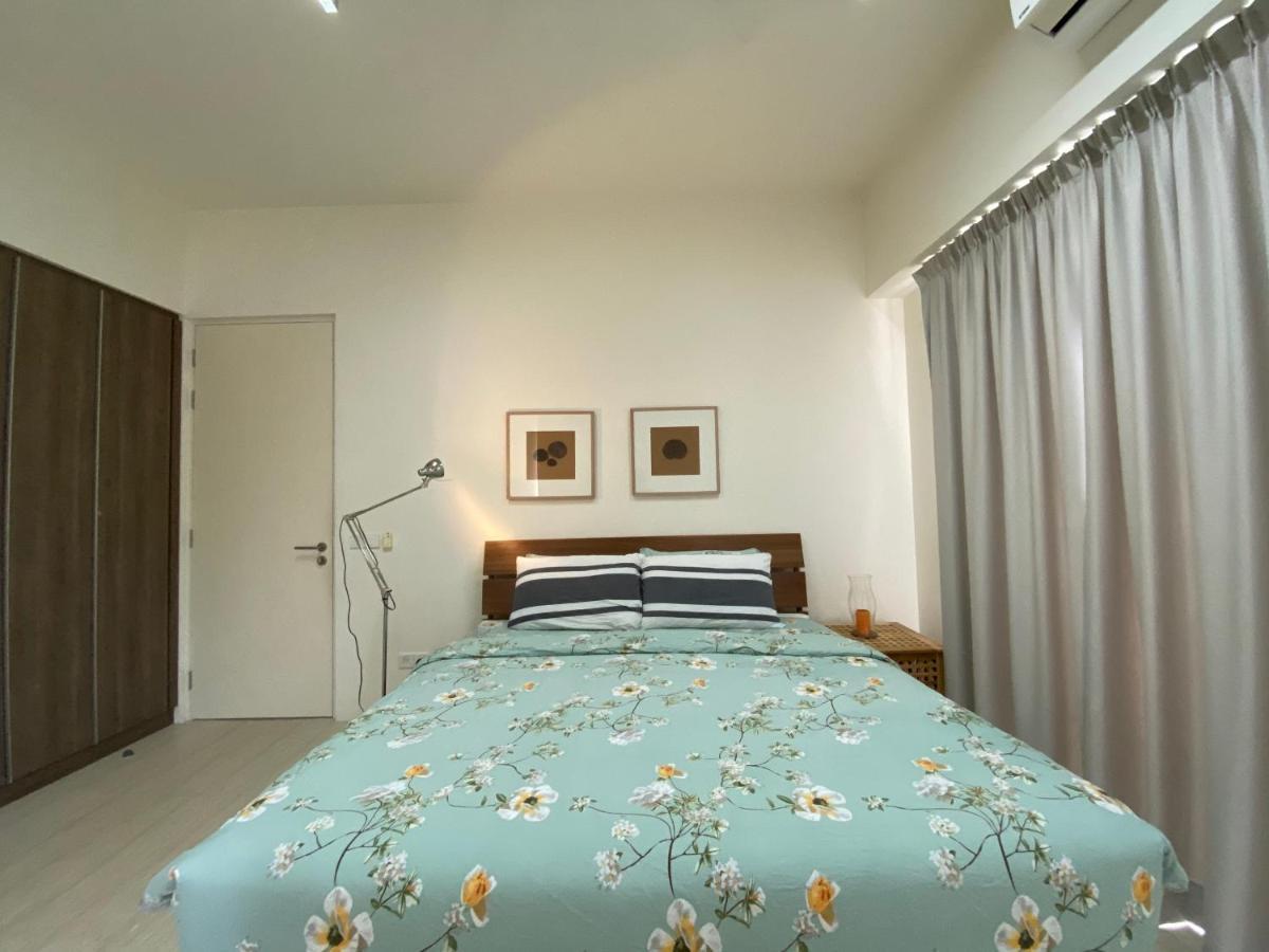 By The Sea@ Cozy Beachfront Home Batu Ferringhi Exterior photo